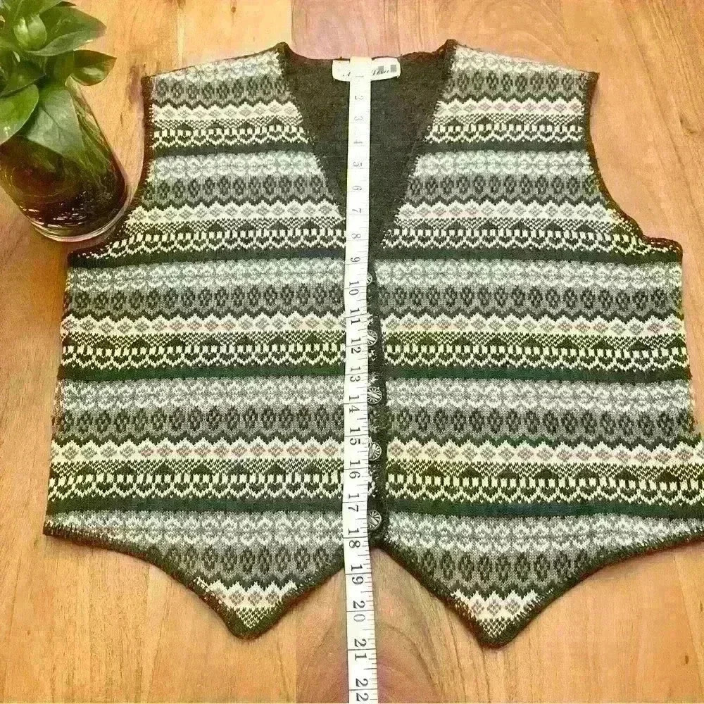 Vintage BohoOversized Green Multicolored Button V-neck  Sweater Vest - Picture 9 of 13